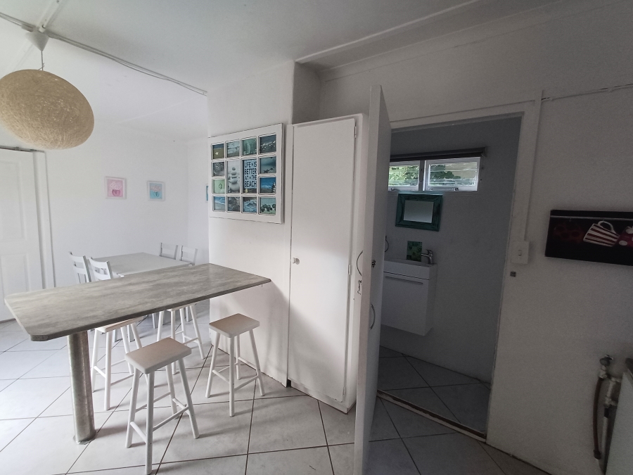 To Let 1 Bedroom Property for Rent in Agulhas Western Cape